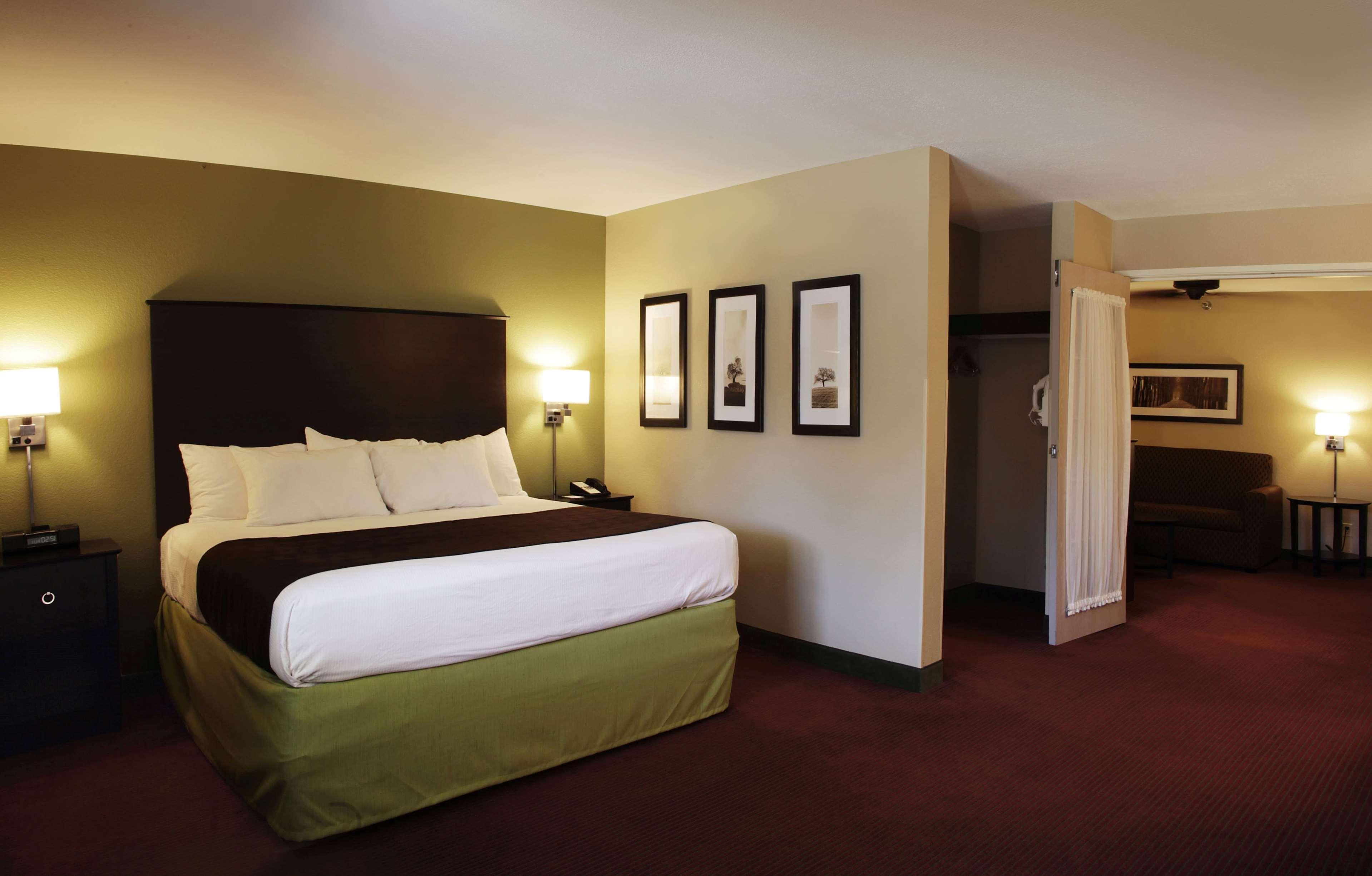 AmericInn by Wyndham Okoboji Zewnętrze zdjęcie