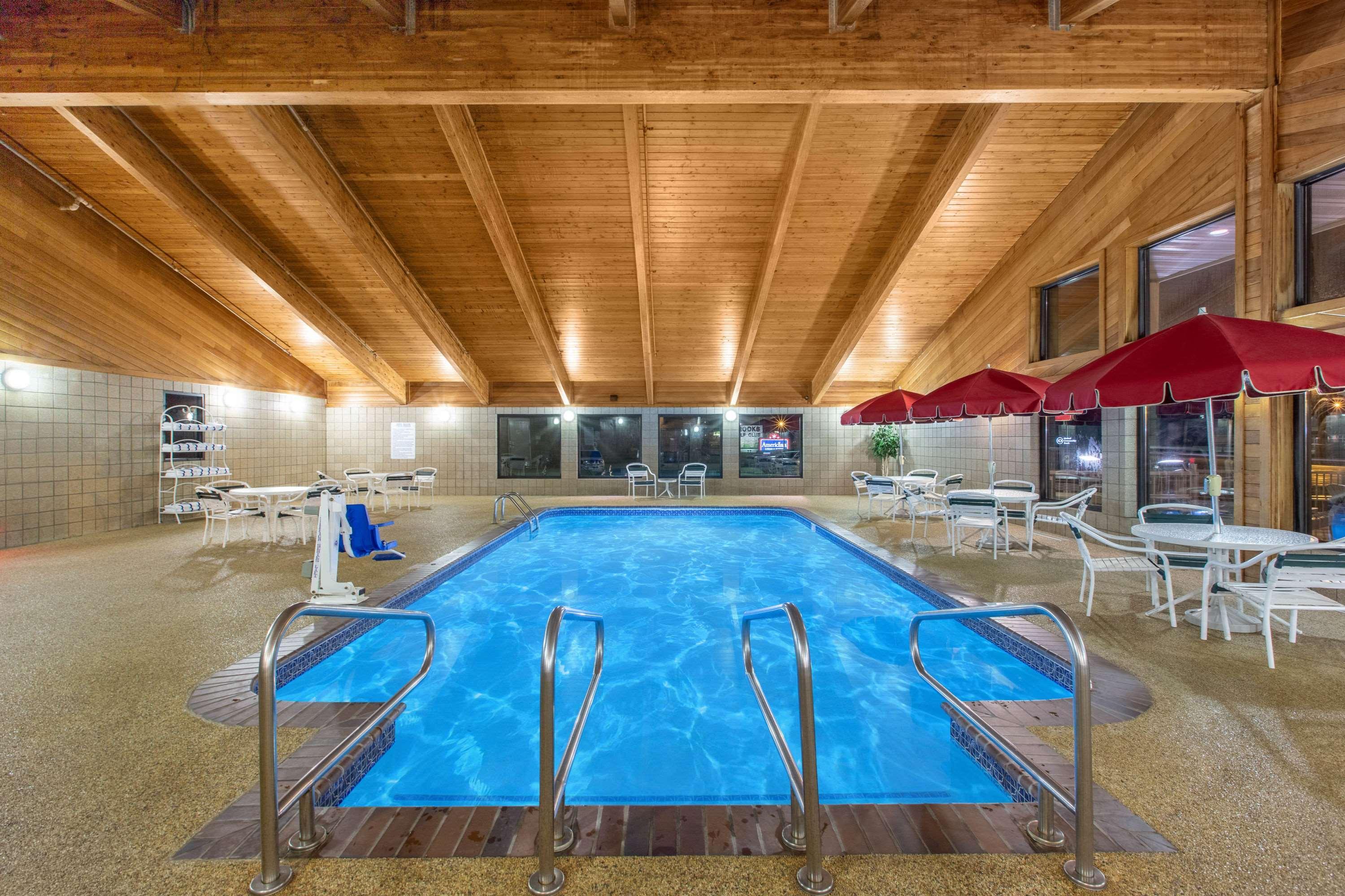 AmericInn by Wyndham Okoboji Zewnętrze zdjęcie