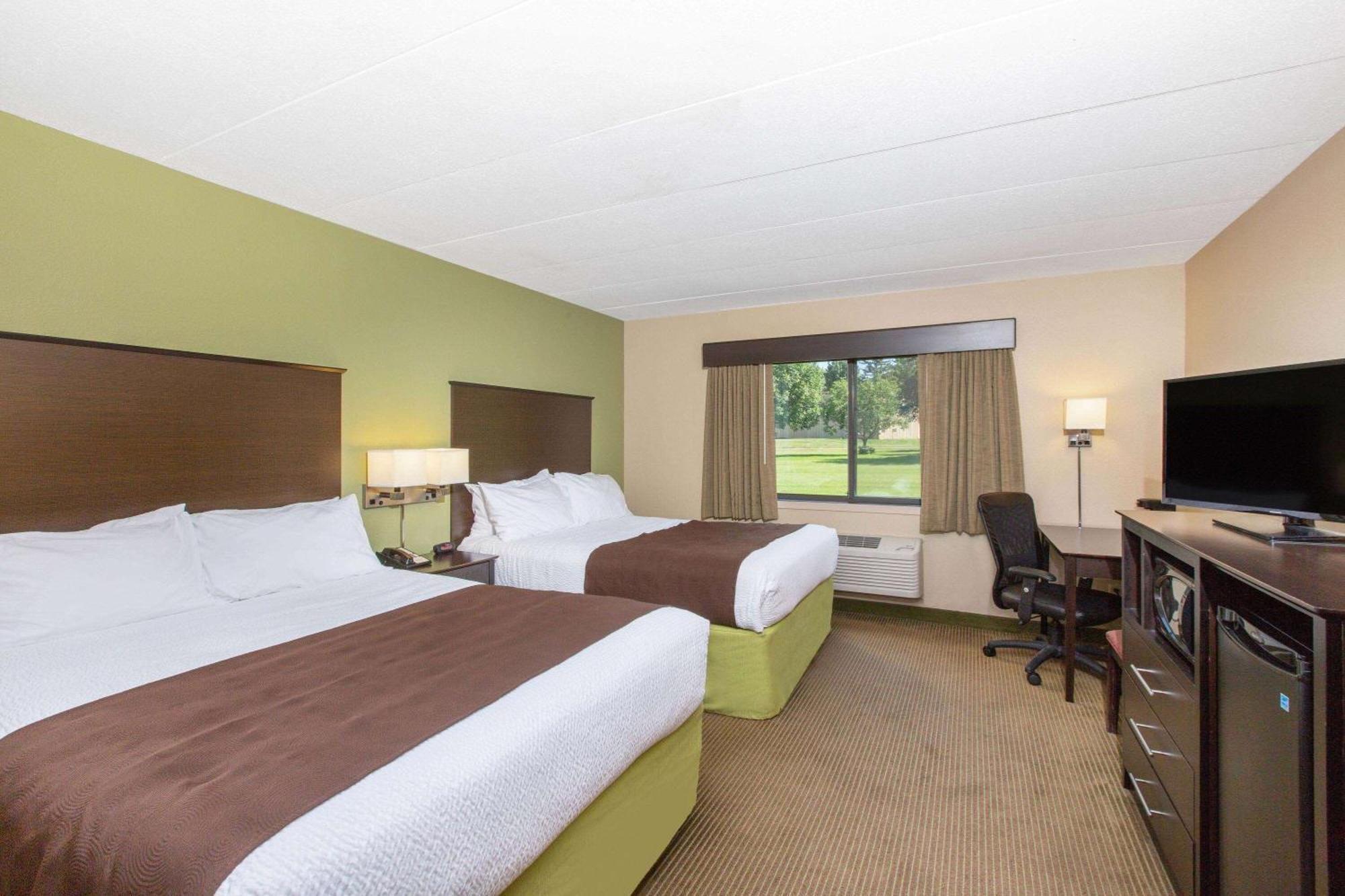 AmericInn by Wyndham Okoboji Zewnętrze zdjęcie