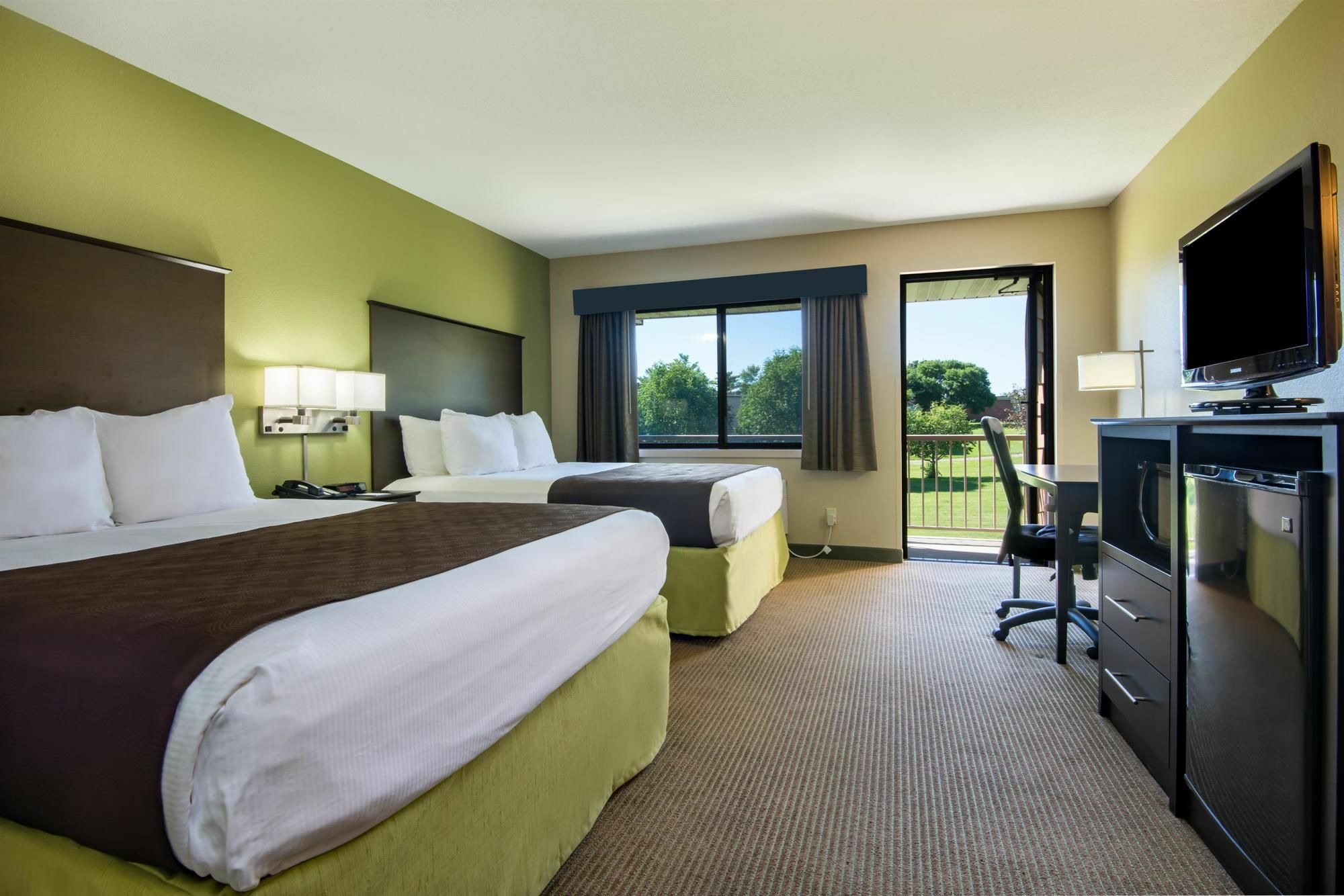 AmericInn by Wyndham Okoboji Zewnętrze zdjęcie