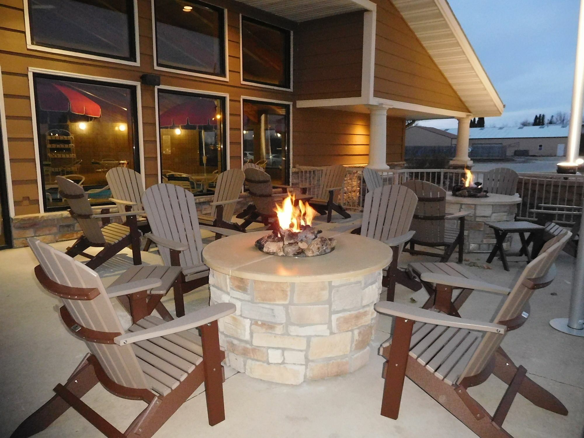 AmericInn by Wyndham Okoboji Zewnętrze zdjęcie