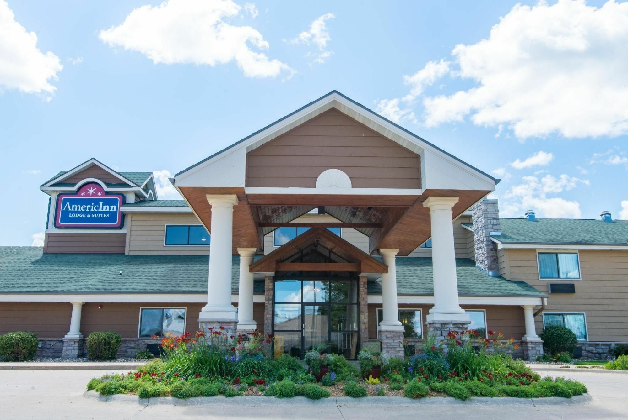 AmericInn by Wyndham Okoboji Zewnętrze zdjęcie